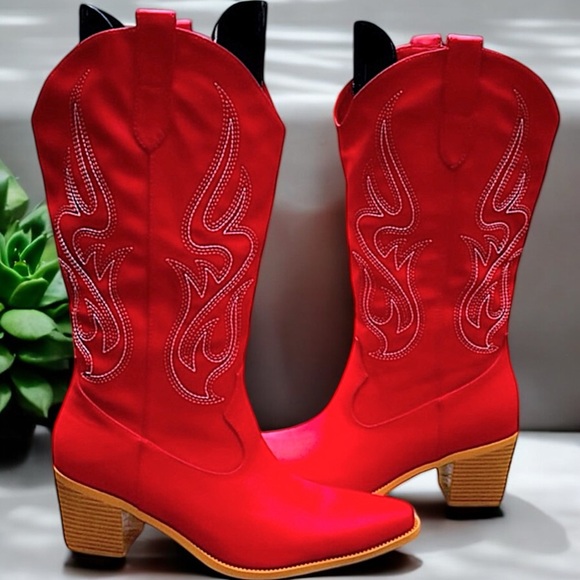 NWT Scarlet Red Western Boots - Picture 14 of 15